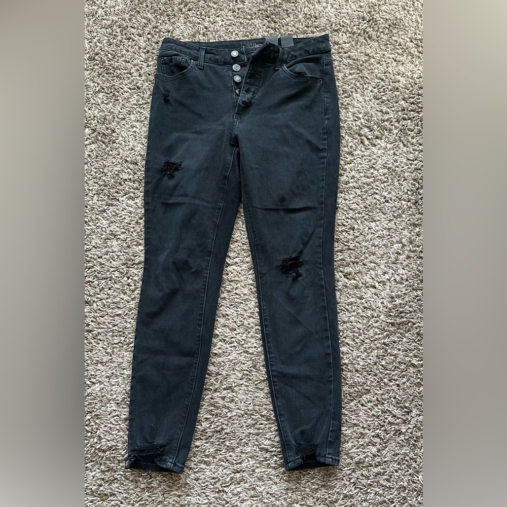 Time and Tru skinny jeans